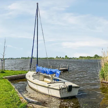 Lakehouse *