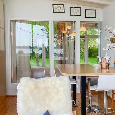 Holiday home Lakehouse Reeuwijk